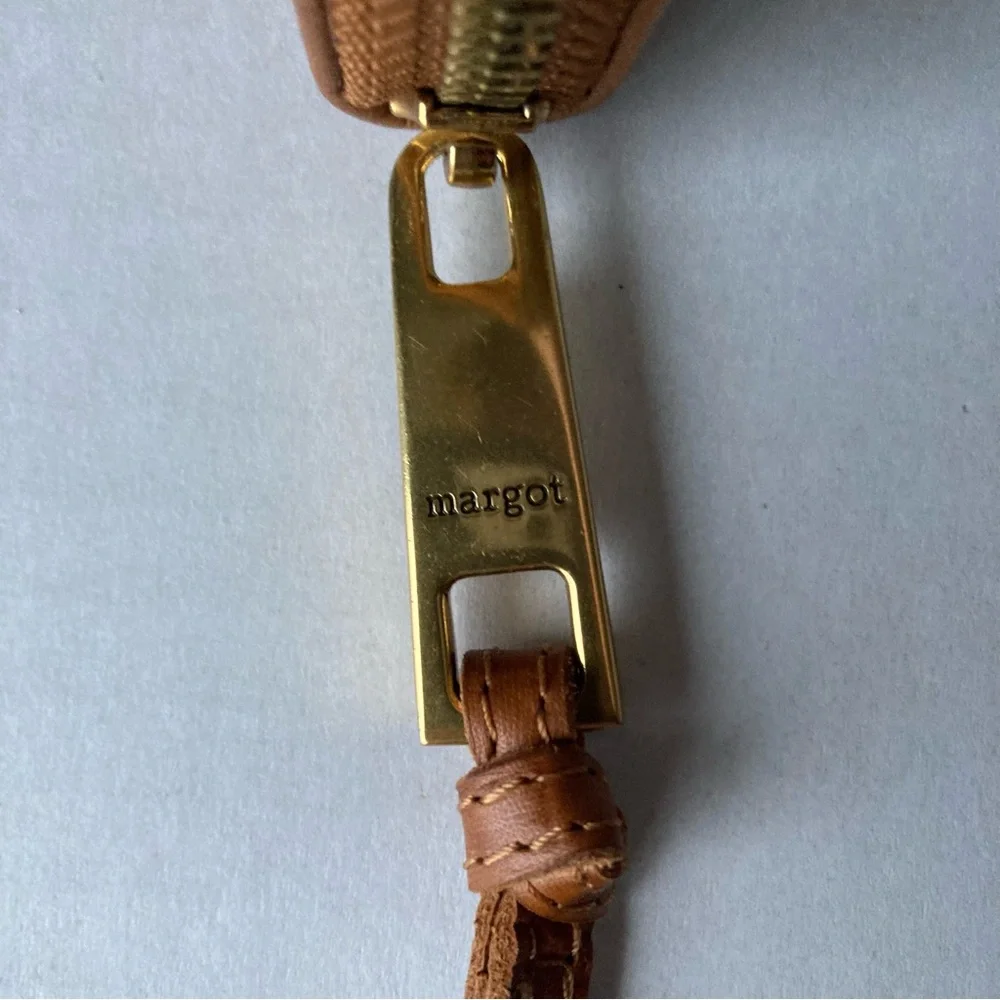 Margot New York Leather Wristlet Clutch 8.5 inches x 4.5 inches - Picture 6 of 11